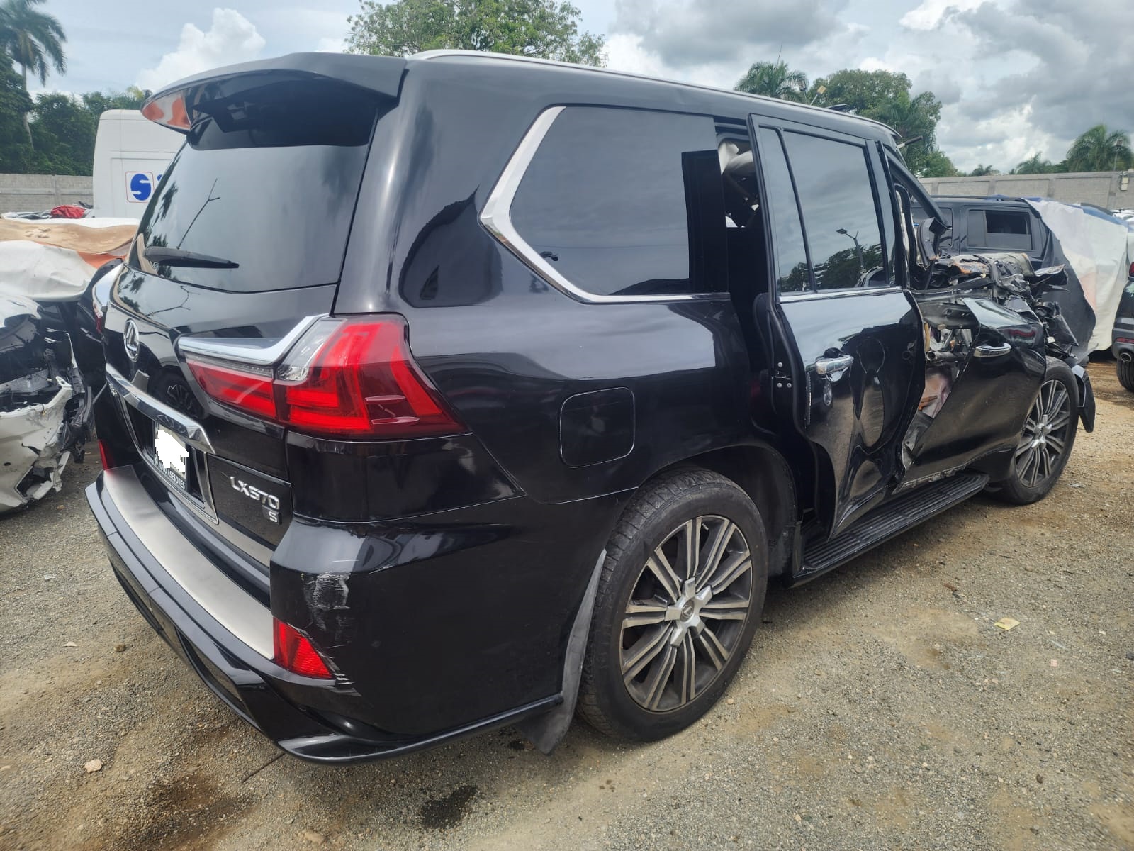LEXUS LX570 SPORT 2019 #IHAA.8-7050 - Imagen 4